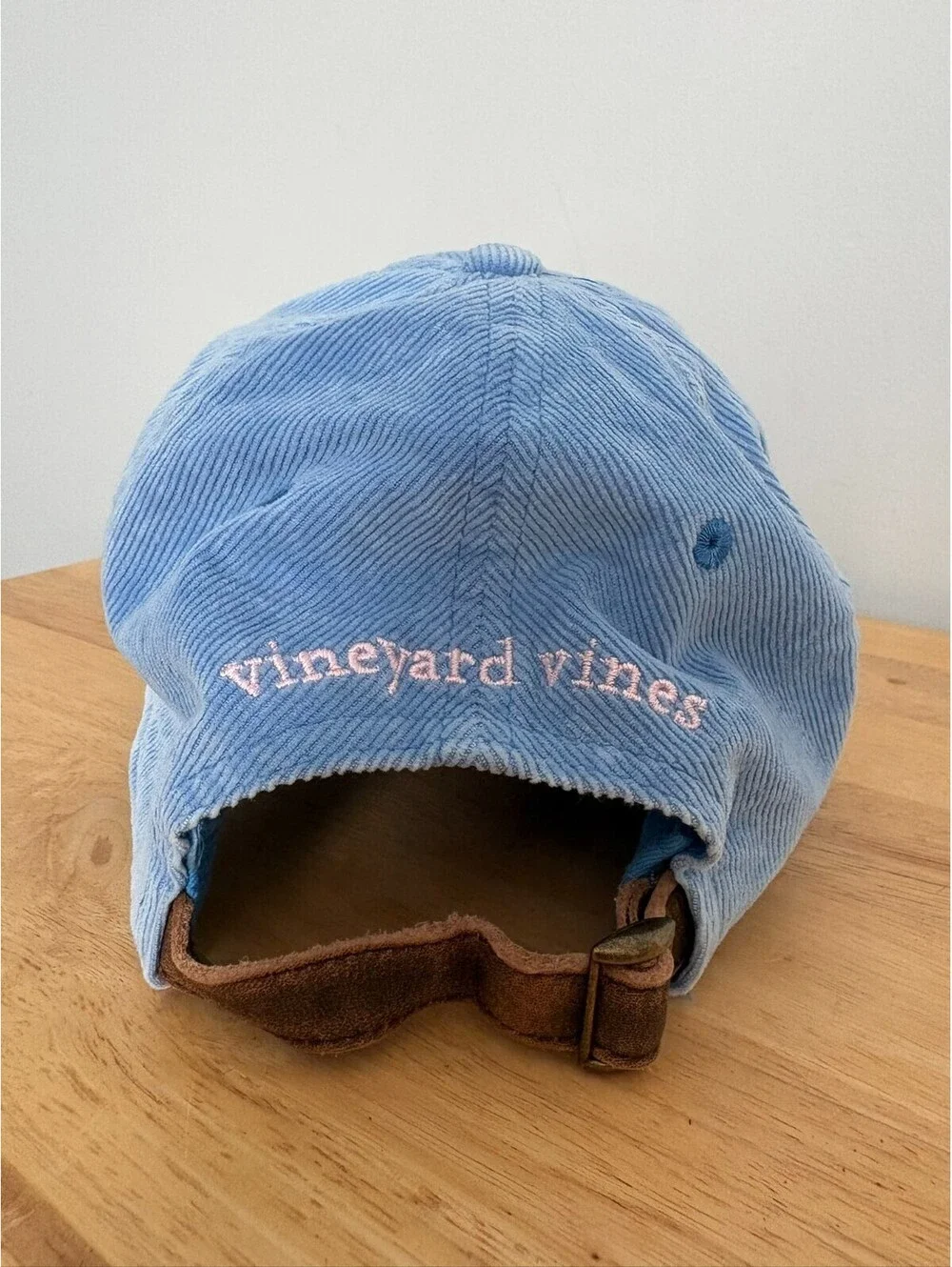 Vineyard Vines like new